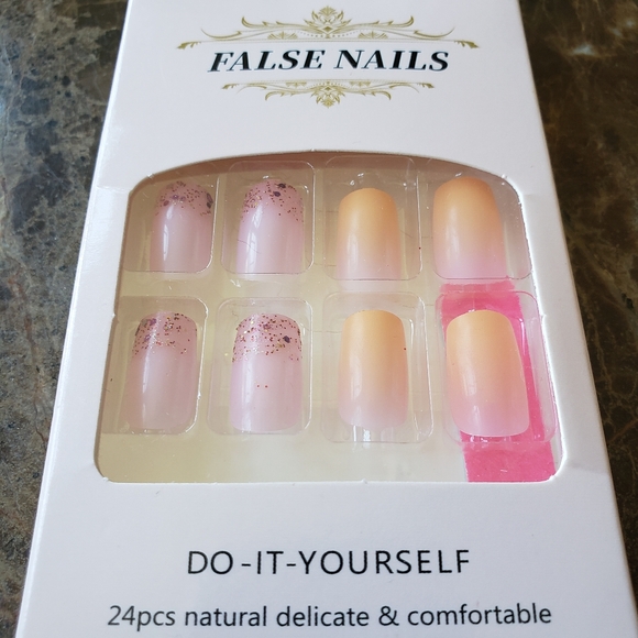 Nail kits. - Picture 5 of 5